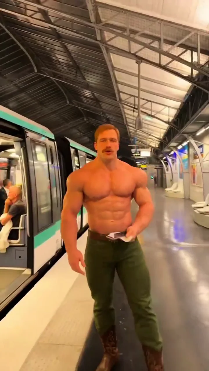 Frame from Escanor subway source video; select to play the video.